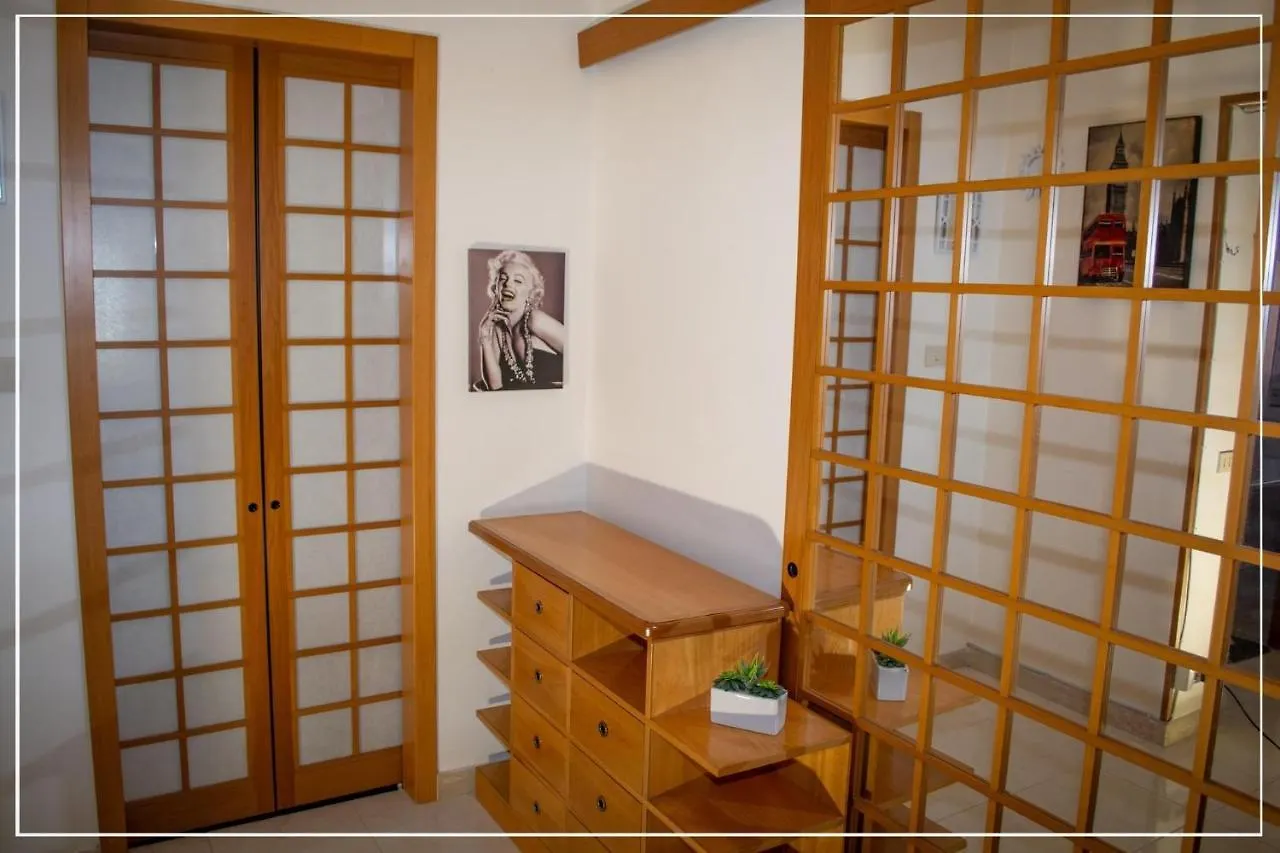 Robby Location Apartment Lido di Ostia