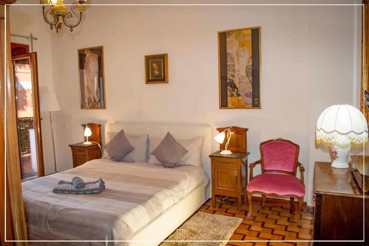 Robby Location Apartment Lido di Ostia
